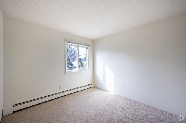 2BR, 2BA - 750SF - Second Bedroom