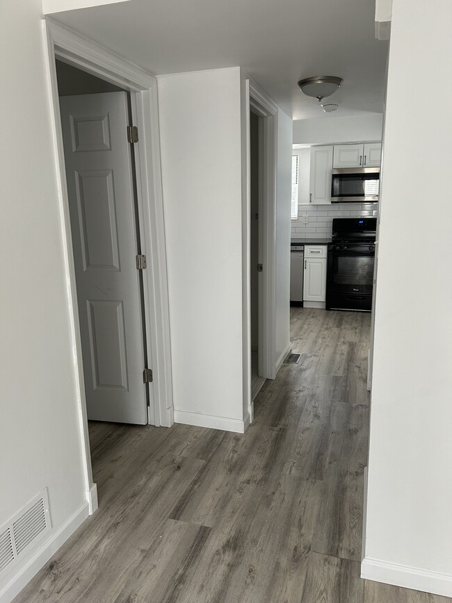 Access to Garage, Frt door at your "6"