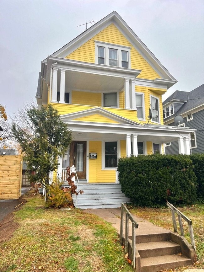 Building Photo - 49-49 Pendleton St Unit 1