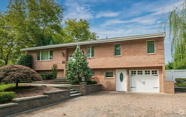 Building Photo - 6 Cedar Crest Pl Rental