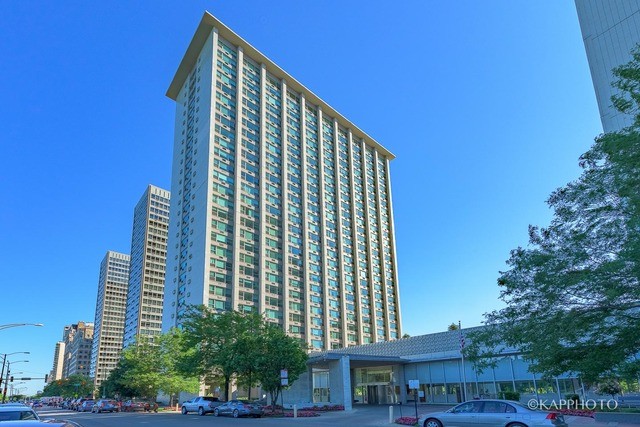 Building Photo - 3600 N Lake Shore Dr Unit 1603