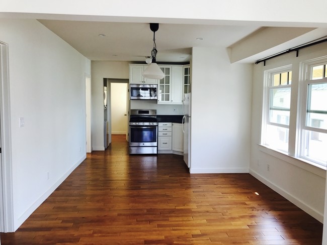 Dining Room to Kitchen - 120 35th St Unit 120