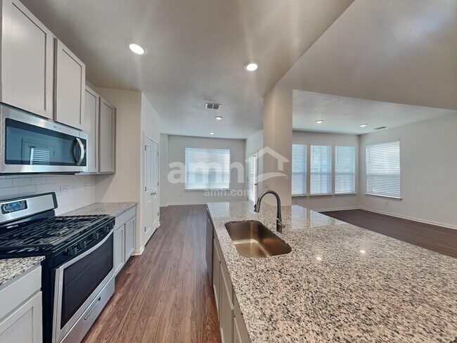 Photo - 2721 Meadowood Heights
