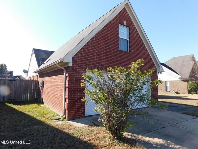 Photo - 2469 Lasonya Ln