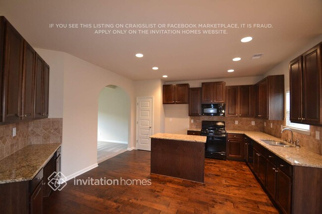 Photo - 4324 Grove Lake St SW