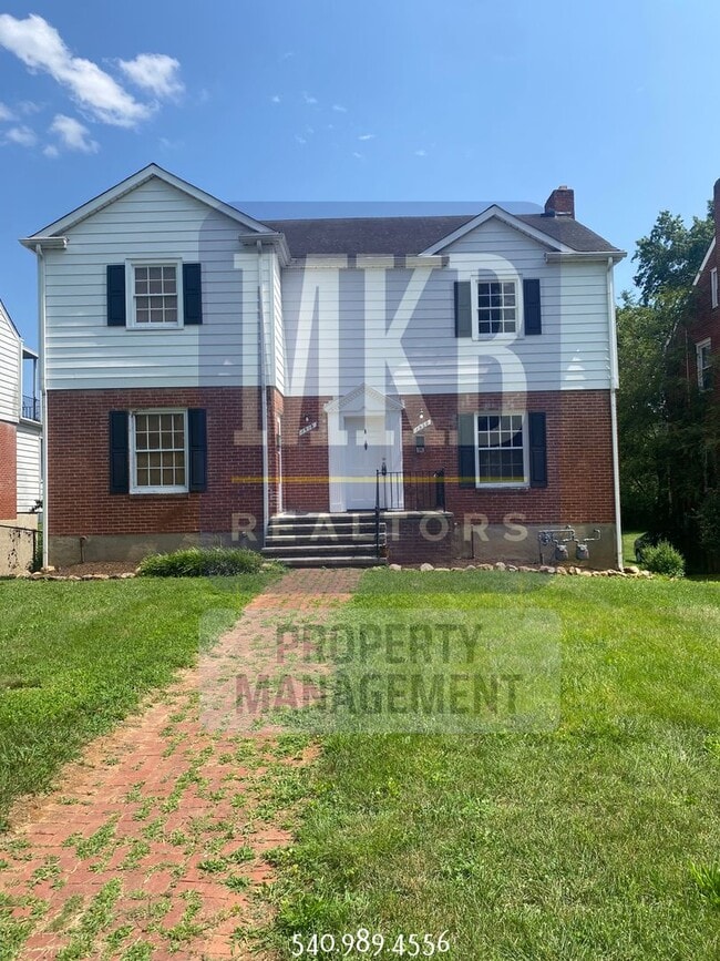 2 Bedroom 1 Bath Duplex in Grandin/Raleigh... - 2 Bedroom 1 Bath Duplex in Grandin/Raleigh... House