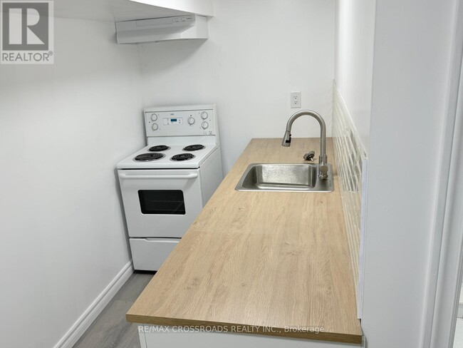 Photo - 75 Fordover Dr