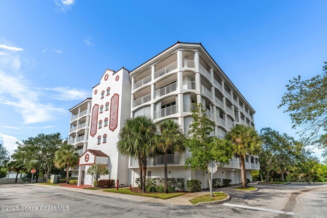 Building Photo - 821 Del Rio Way Unit 401