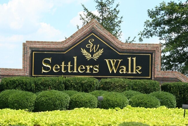 Photo - Beautiful 2 bedroom condo near Austin Landing!