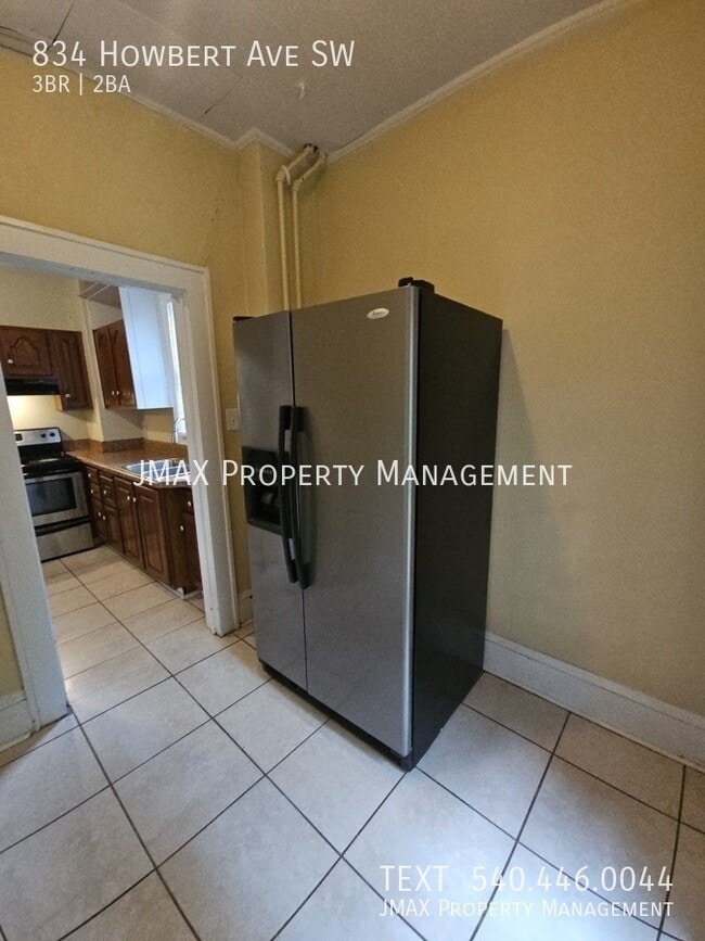 Photo - 834 Howbert Ave SW