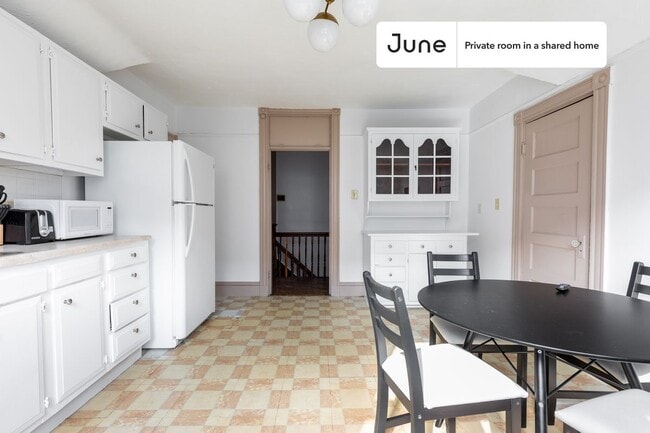 Photo - Room in Shared 3 bed/1 bath home Unit C