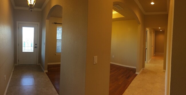 Photo - 3912 Woodlark Road