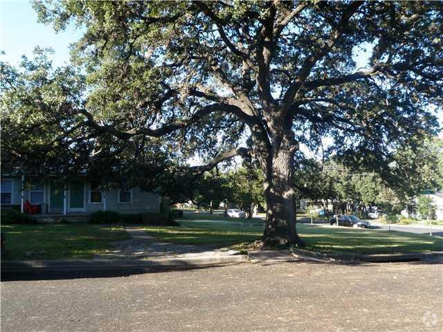 Building Photo - 4501 Lareina Dr Rental