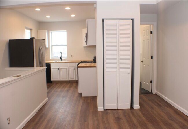 Photo - 1901 Griffis Ave