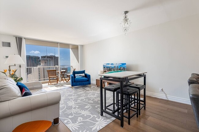 Photo - 400 Hobron Ln