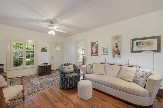 Photo - 4408 Avenue C