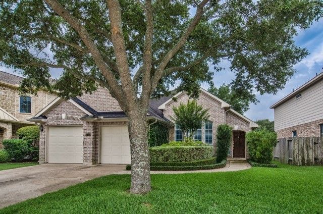Building Photo - 21427 Willow Glade Dr