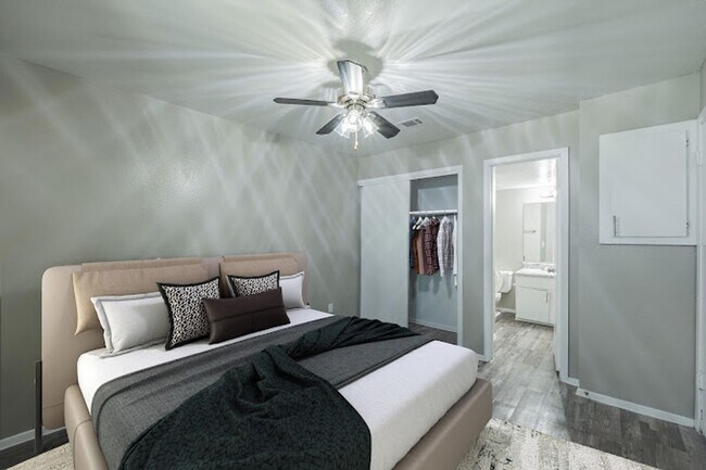 Photo - Great Location!