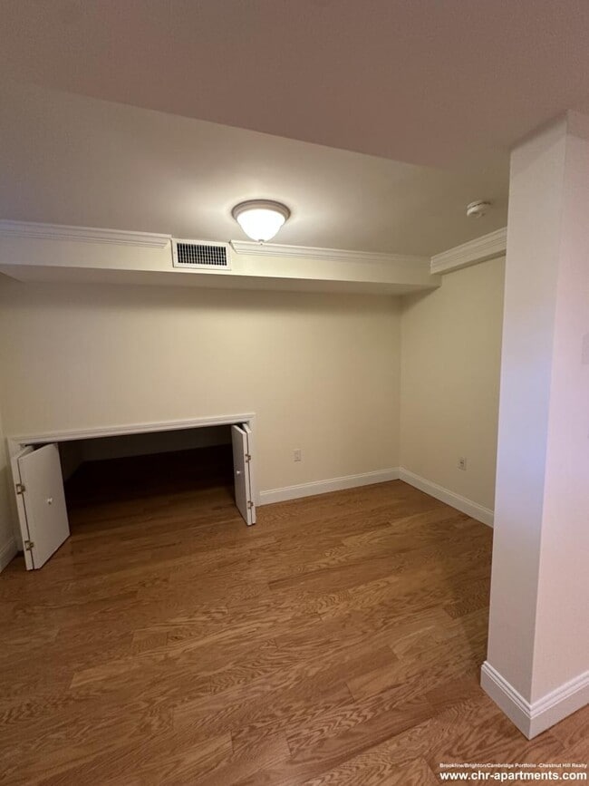 Photo - bedroom in Cambridge MA 02138