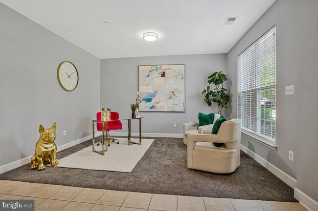 Photo - 505 Jurgensen Pl