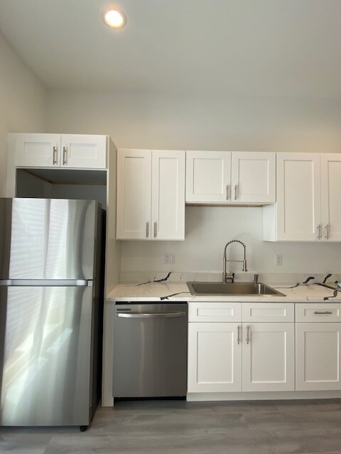 Photo - 756 N 38th St