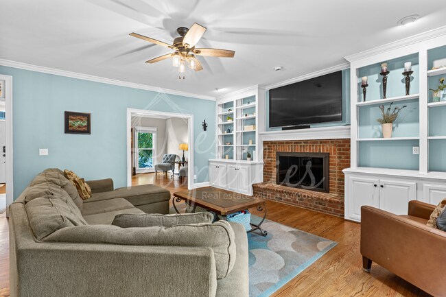 13 Williamstown Ct