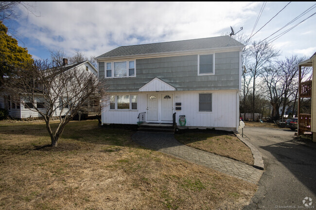 Building Photo - 30 1/2 Bartlett Ave Rental