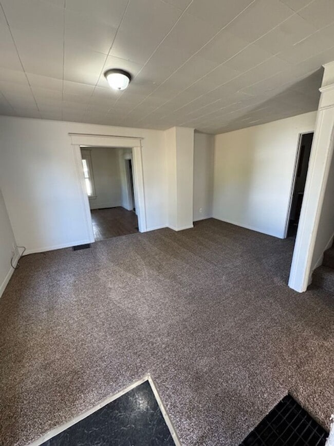 Photo - 1150 Kinnaird Ave