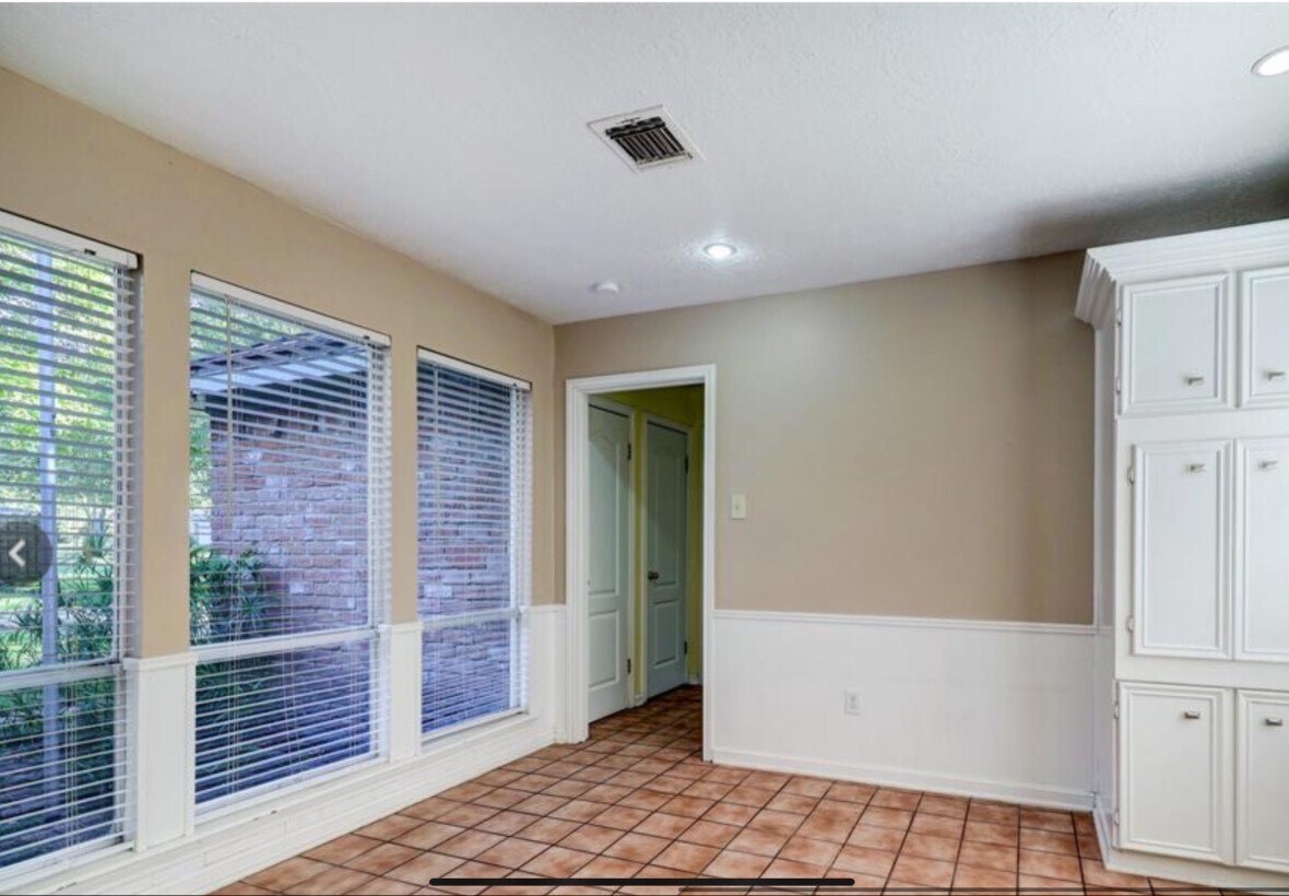 Photo - 735 Talmalge Hall Dr
