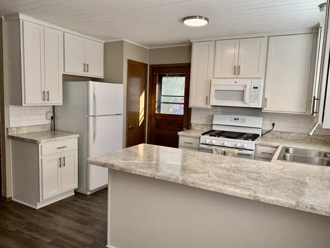 Kitchen - 1155 Sage St Townhome