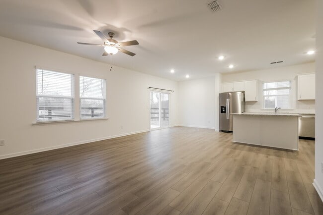 Photo - 3169 Bronte Ct