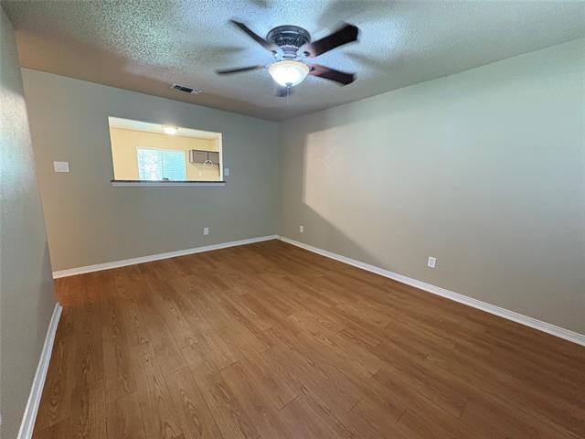 Photo - 334 Linkwood Dr