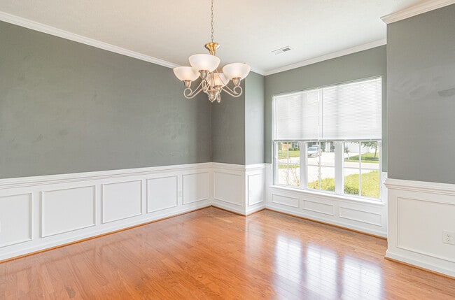 Photo - 103 Dartmouth Dr