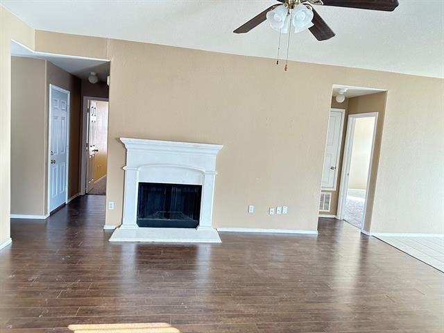 Photo - 590 Arthur Dr