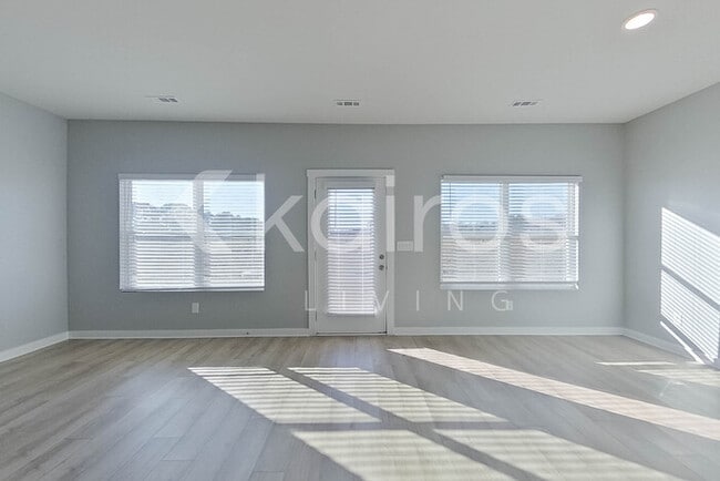 Photo - 6107 Stonewater Ct