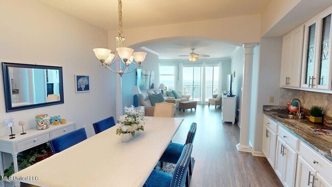 Photo - 2228 Beach Dr Unit 1305