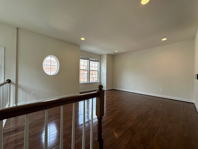 Building Photo - 20284 Center Brook Square