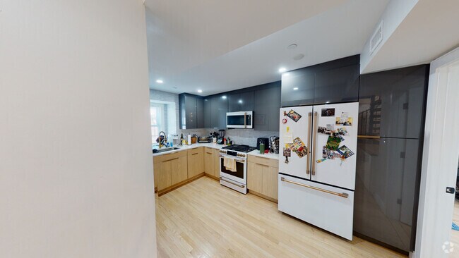 Building Photo - 15 Lanark Rd Unit 3 Rental