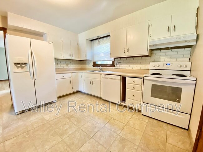 Photo - 73 Rocky Hill Rd
