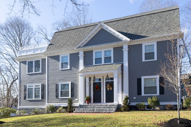 Building Photo - 4 East St Unit #3