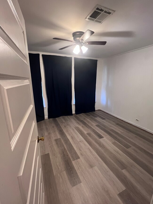 Photo - 149 Sylvia St