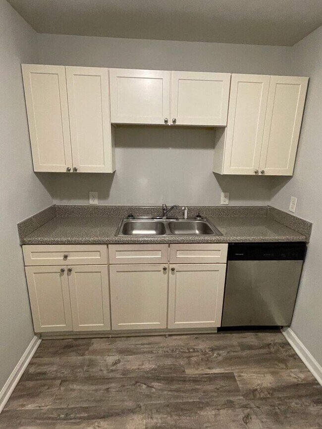 Photo - 5907 Lone Oak Dr SW Unit 5907