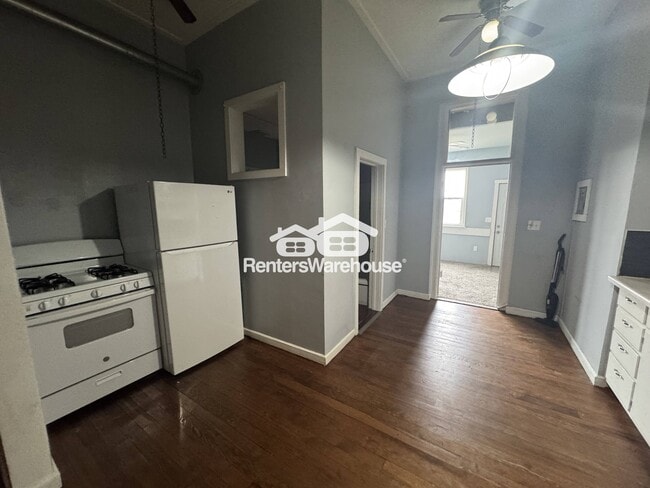 Building Photo - 105 2nd St E Rental