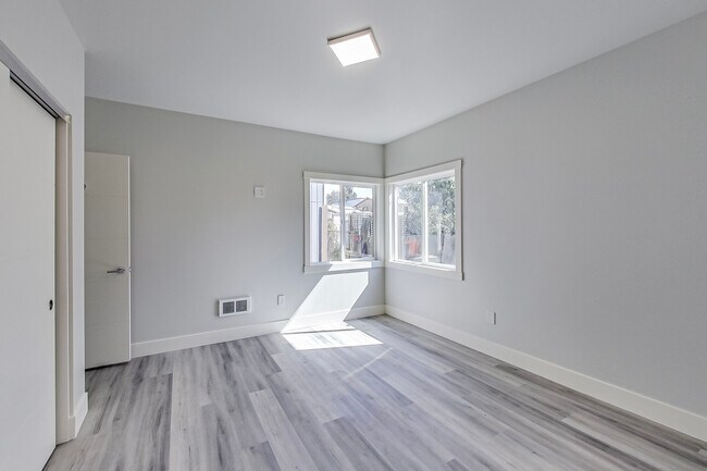 Photo - 3411 Adeline St