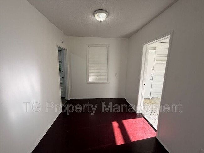 Photo - 6031 Transylvania Ave