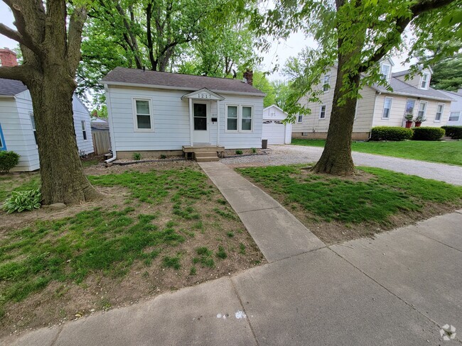 Building Photo - 1217 N Linden St Rental