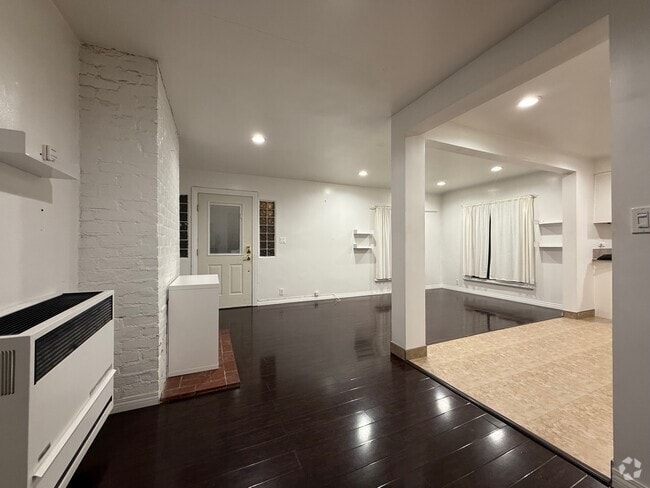 Building Photo - 3214 De Witt Dr Unit 3214 Rental