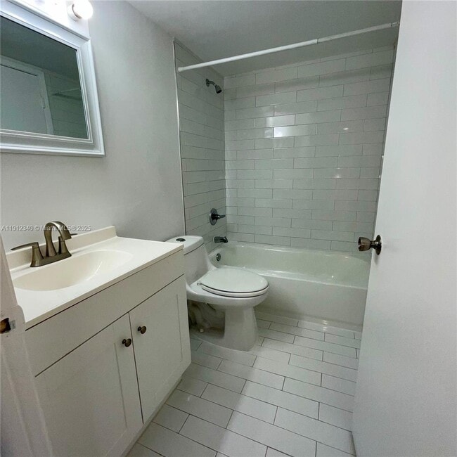 Photo - 770 Claughton Island Dr Unit 1715