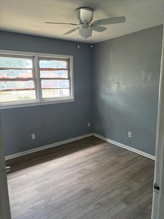 Photo - Handyman Special $0 First Month's Rent / “You fix, you SAVE BIG!!” Contact Mayshell for details: ...