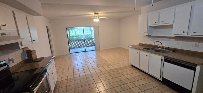 Photo - 3177 Coral Hills Dr Unit 1e